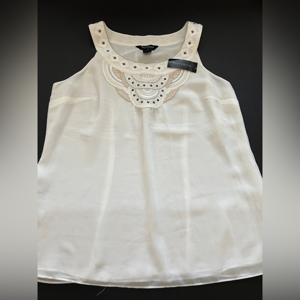 White House Black Market SZ 10 lined White Sleeveless NWT w/gold trim Em…